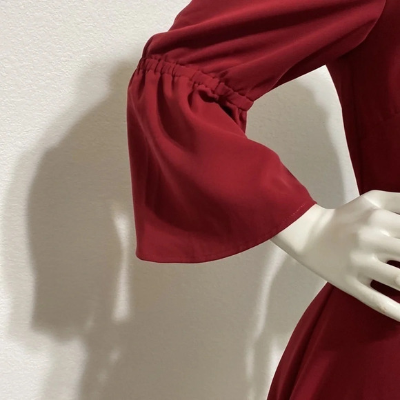 Christian Siriano for J Jill Bell Sleeve Corpcore Burgundy Red Plus Size Dress - Picture 5 of 7